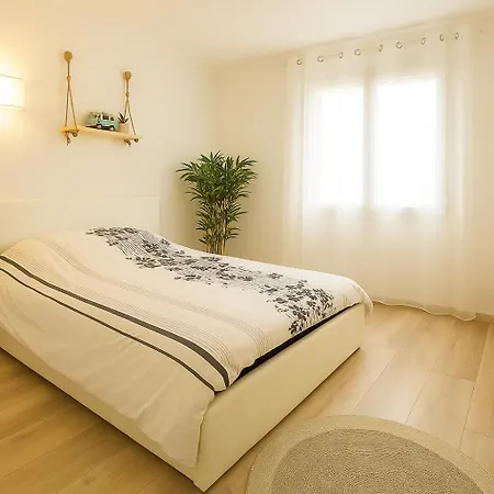Cosy Confort De 50m2 à 150m De La Et Du Centre Ville, Parking Gratuit